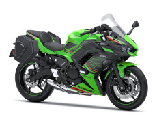 Пакет SE Tourer Ninja 650 Lime green/Ebony 2024