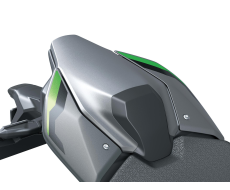 Nakładka tylnego siedziska Metallic Matte Graphene Steel Gray (68P) Kawasaki