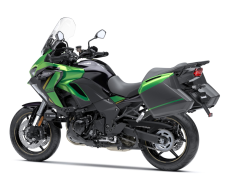 Пакет SE Tourer+ Versys 1100SE Emerald Blazed Green / Metallic Diablo Black 2026