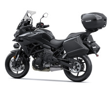 Accessories SE Grand Tourer Versys 650 Metallic Spark Black / Metallic Matte Carbon Gray 2026