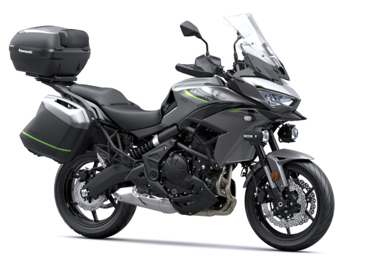 Accessories SE Grand Tourer Versys 650 Metallic Graphite Gray / Metallic Spark Black 2026
