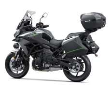 Accessories SE Grand Tourer Versys 650 Metallic Graphite Gray / Metallic Spark Black 2026
