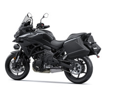 Pakiet SE Tourer+ Versys 650 Metallic Spark Black / Metallic Matte Carbon Gray 2026