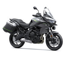 Pakiet SE  Tourer+ Versys 650 Metallic Graphite Gray / Metallic Spark Black 2026