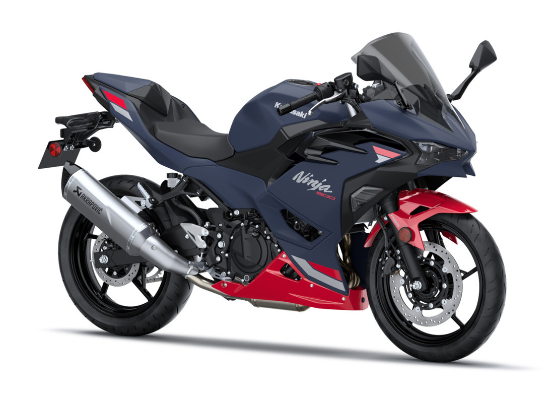 Pakiet SE Performance Akrapovič Ninja 500SE Metallic Matte Twilight Blue / Candy Persimmon Red 2026