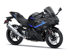 Pakiet SE Performance Akrapovič Ninja 500 SE Metallic Flat Spark Black / Metallic Spark Black 2026