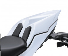 Nakładka tylnego siedzenia Pearl Robotic White (68N) Kawasaki